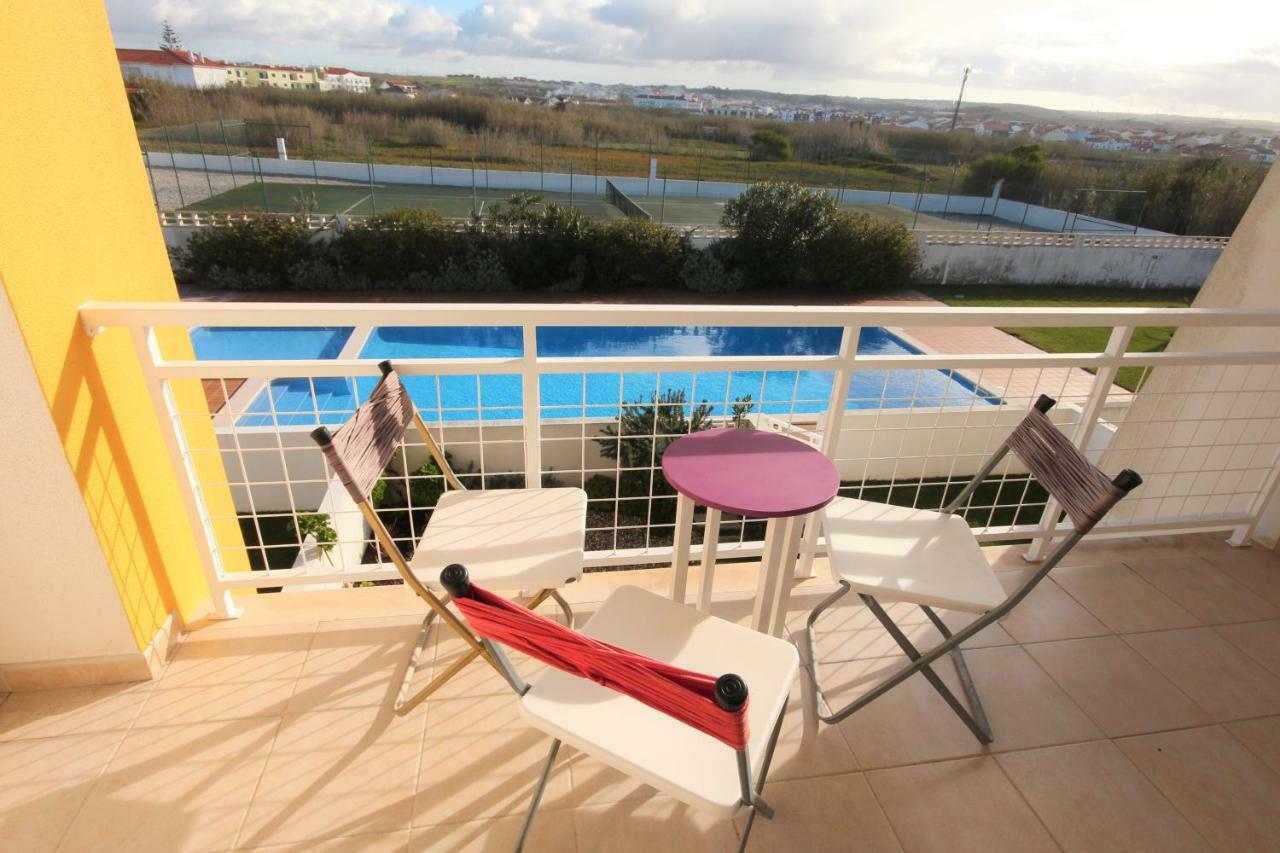 Surf House Baleal Bed and Breakfast Exterior foto